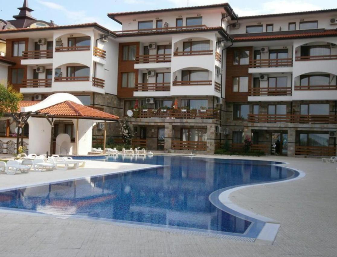 Apartment Robinson Beach Elenite First Line Sveti Vlas Exterior photo